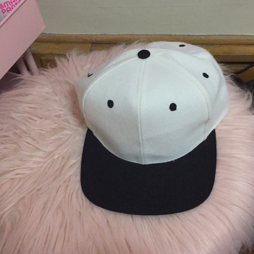 A hat (I never wore)